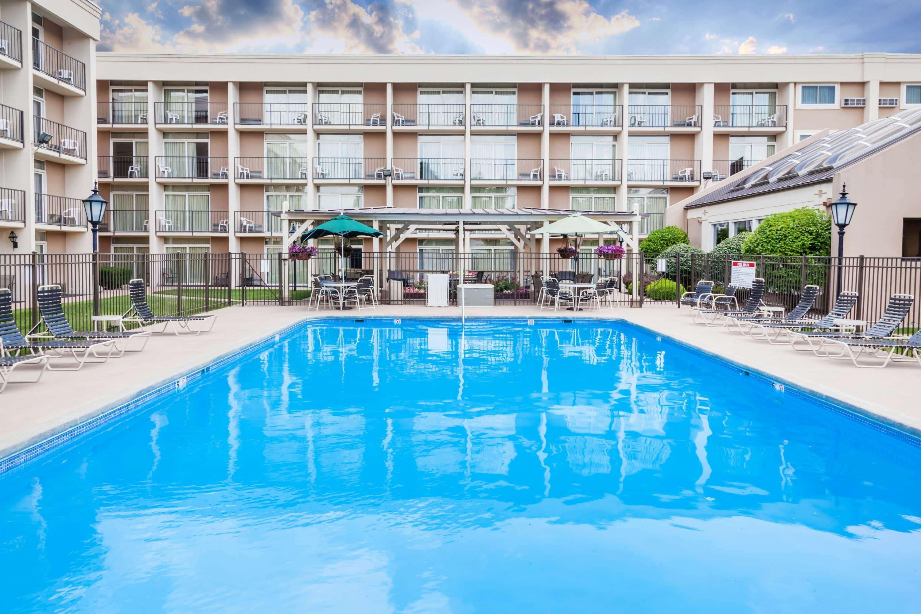 Отель Wyndham Garden Уорсо Экстерьер фото